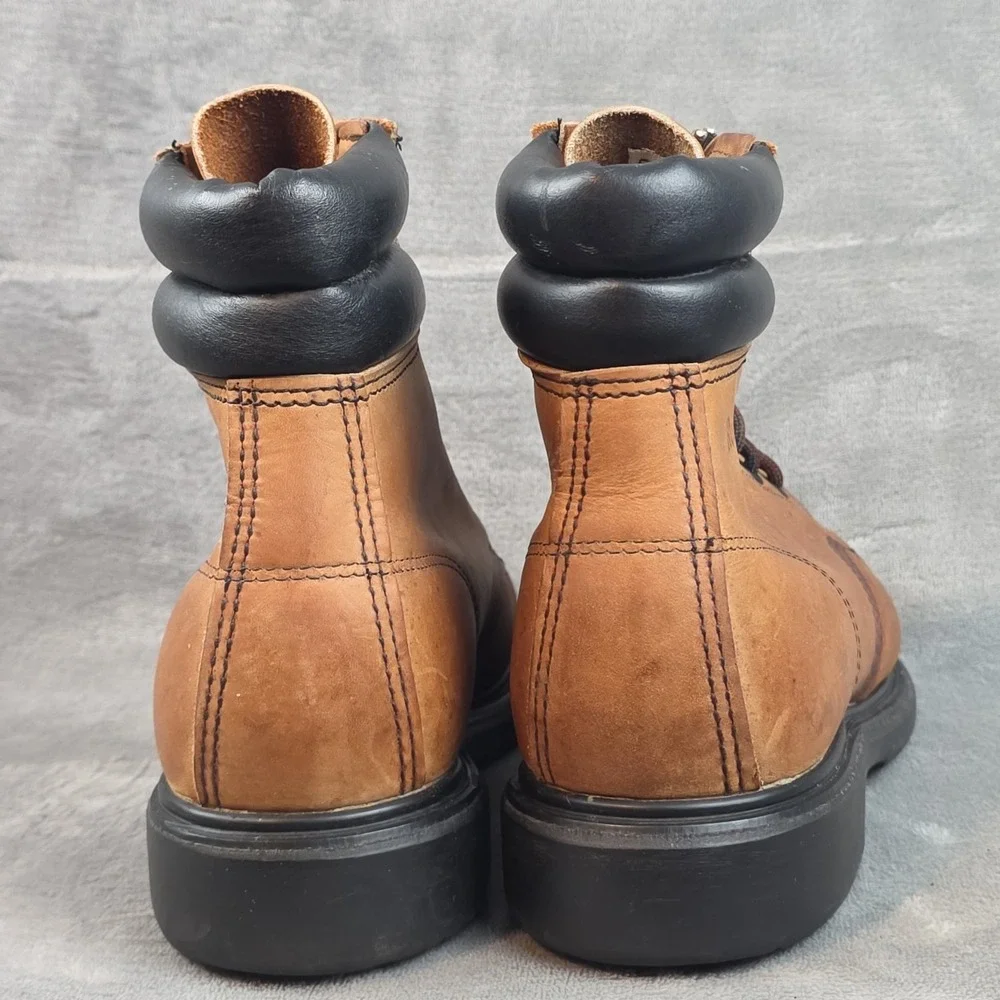 Red Wing Boots Women's US Size 8 B Heritage Leather Work Boots 2369
